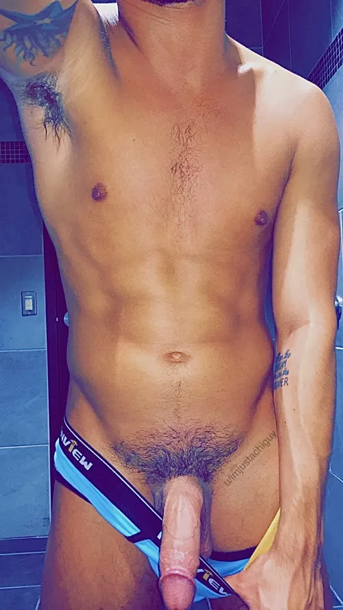 Get your face in here