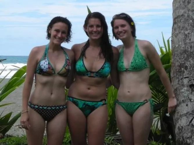Green bikini crew