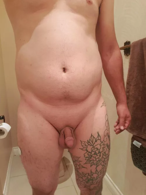 Grows to a curved pointer when hard