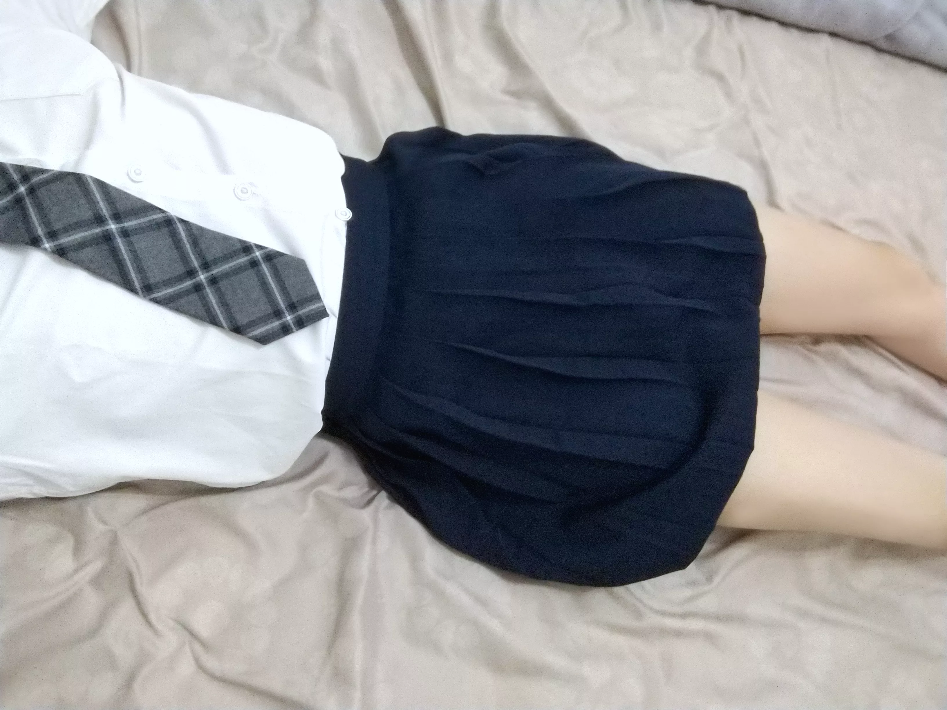 Guess my underwear right and I will lift my skirt up