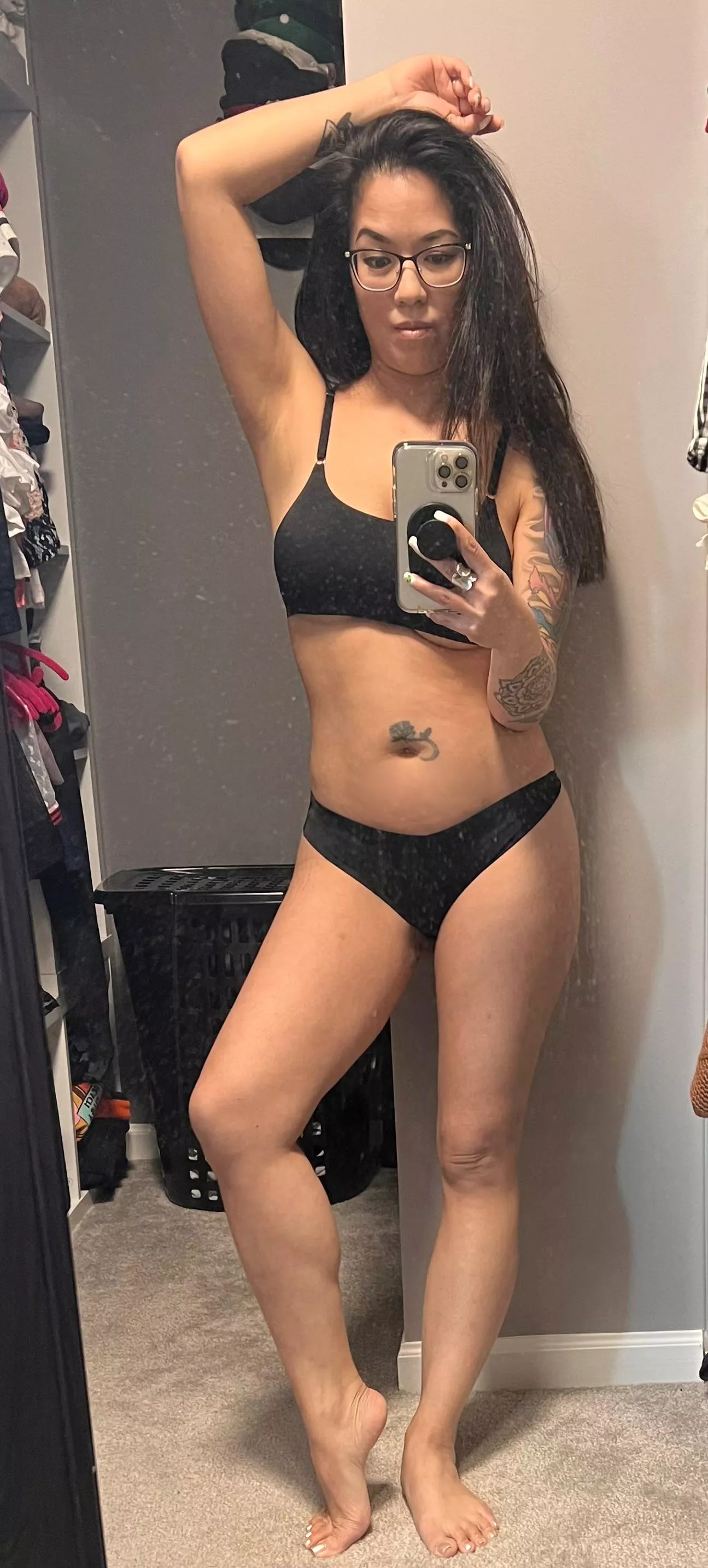 Happy Saturday from a 43 to Vietnamese MILF