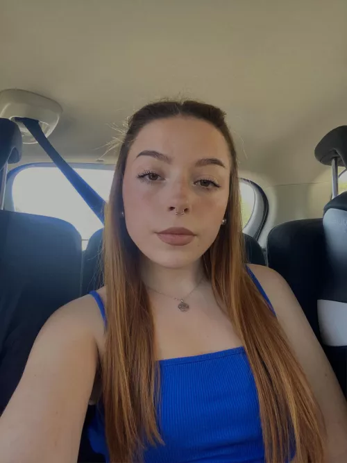 hello sissys😋😋 dm me for humiliating 💋