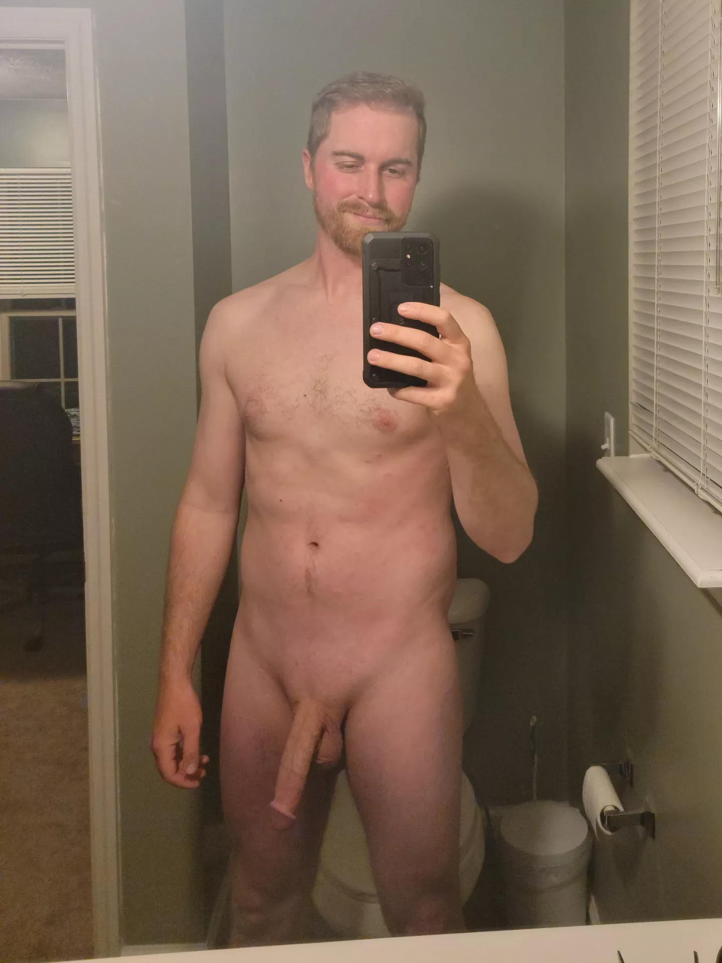 Here's your Saturday basic galactic nude😘