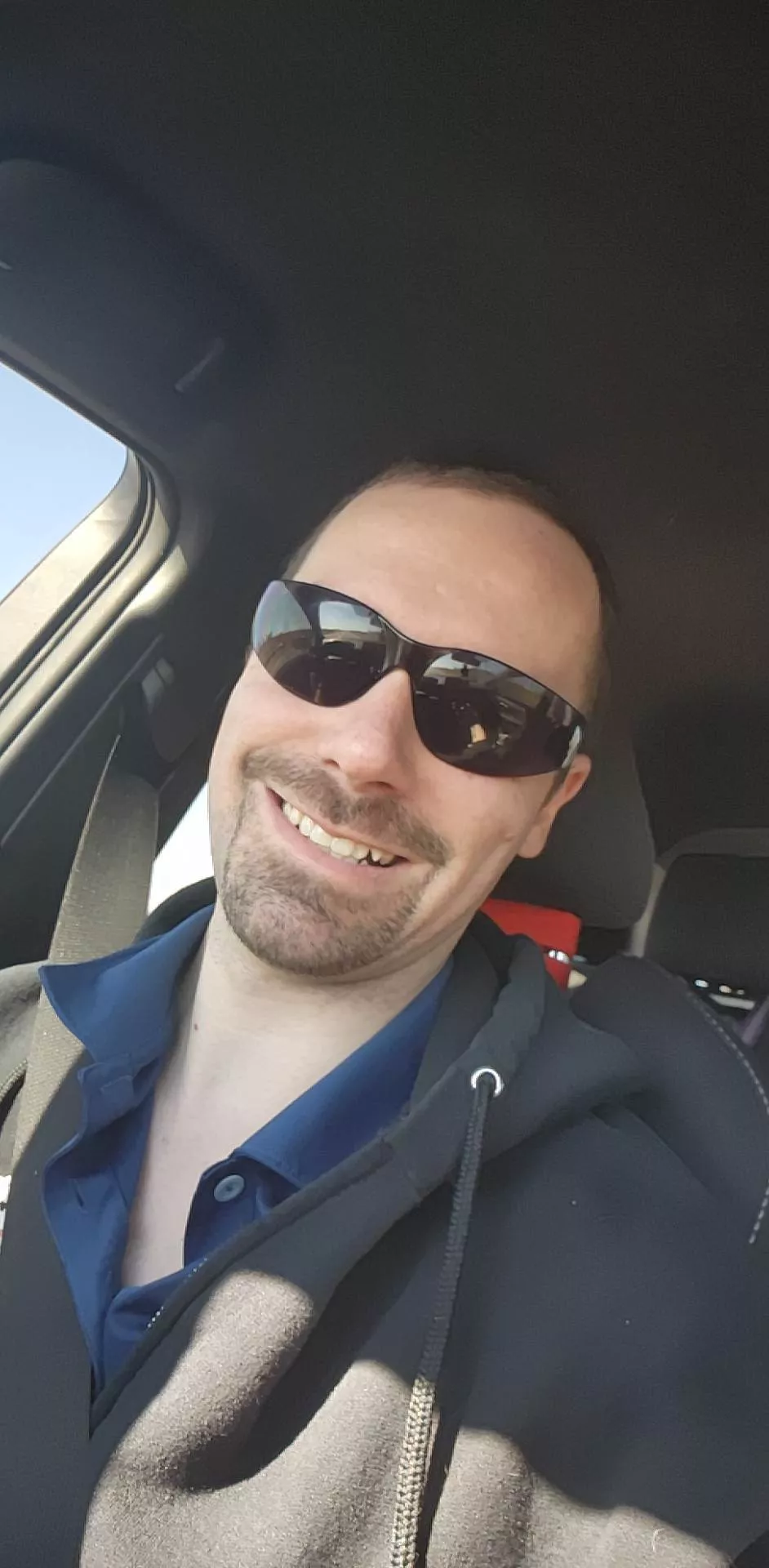 Hoppy Easter everyone ❤️ don't forget to smile today :) Hoppy Easter everyone ❤️ don't forget to smile today :)