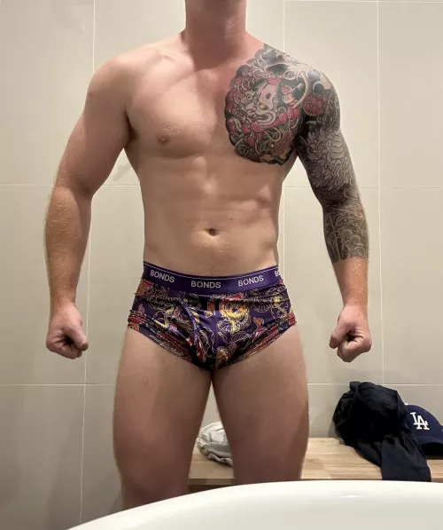 How’s the view? (M) rate’s appreciated 🙏🙏