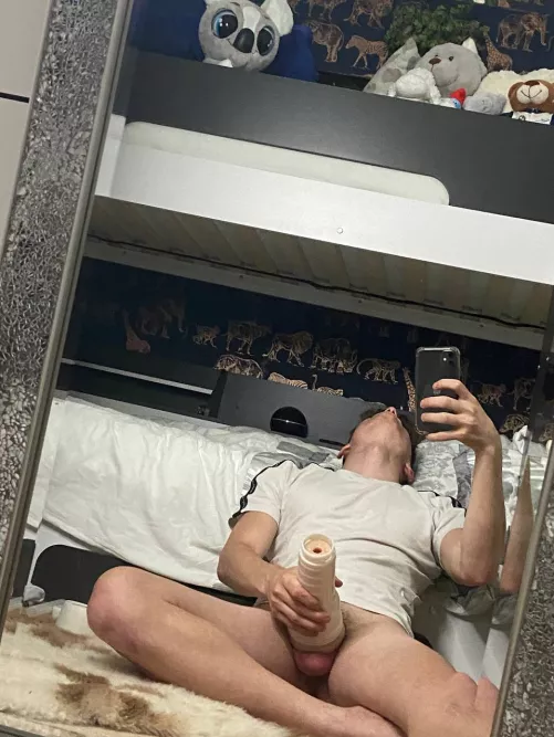 I felt great playing my new toy here 💦💦💦