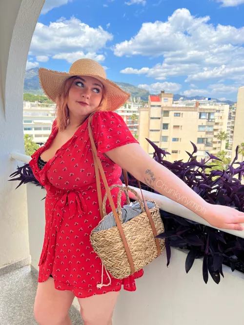 I think this pic is quite cute! [f]