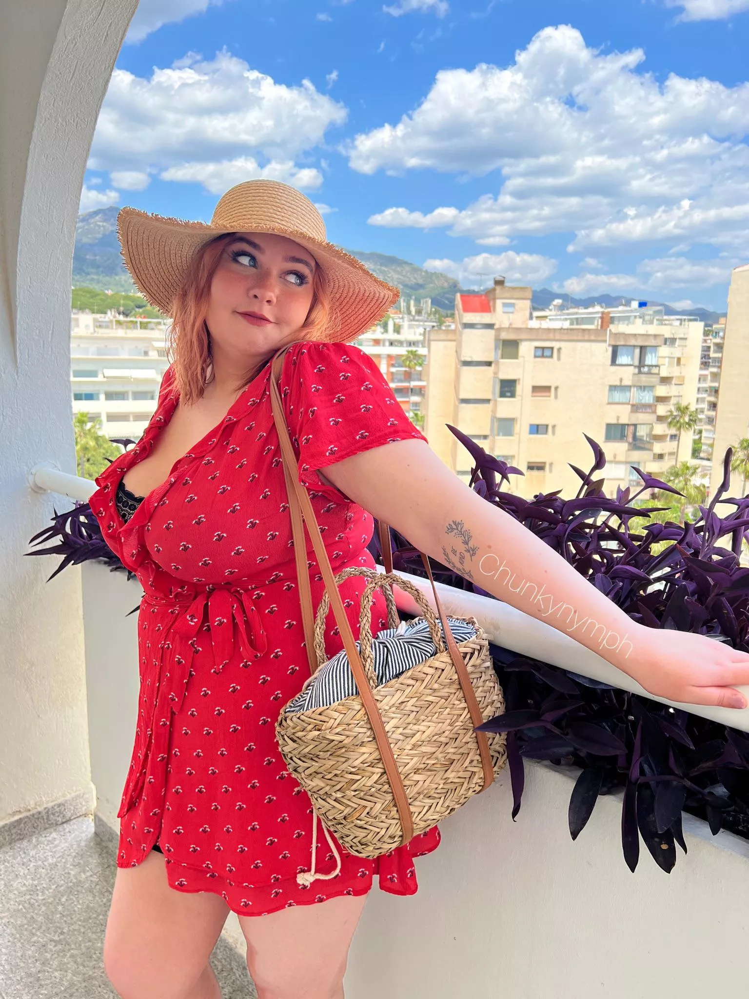 I think this pic is quite cute! [f]