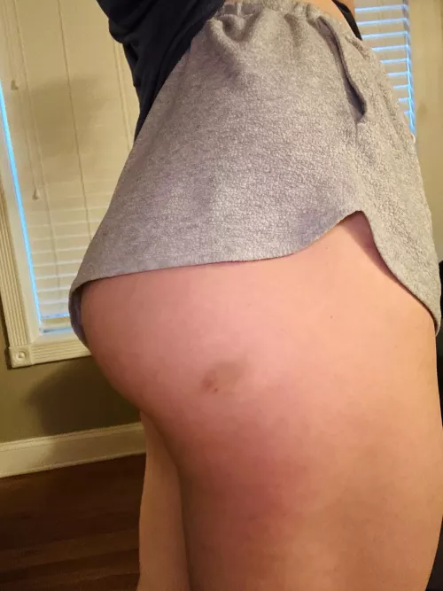 Leave me bruised and wanting more 😏