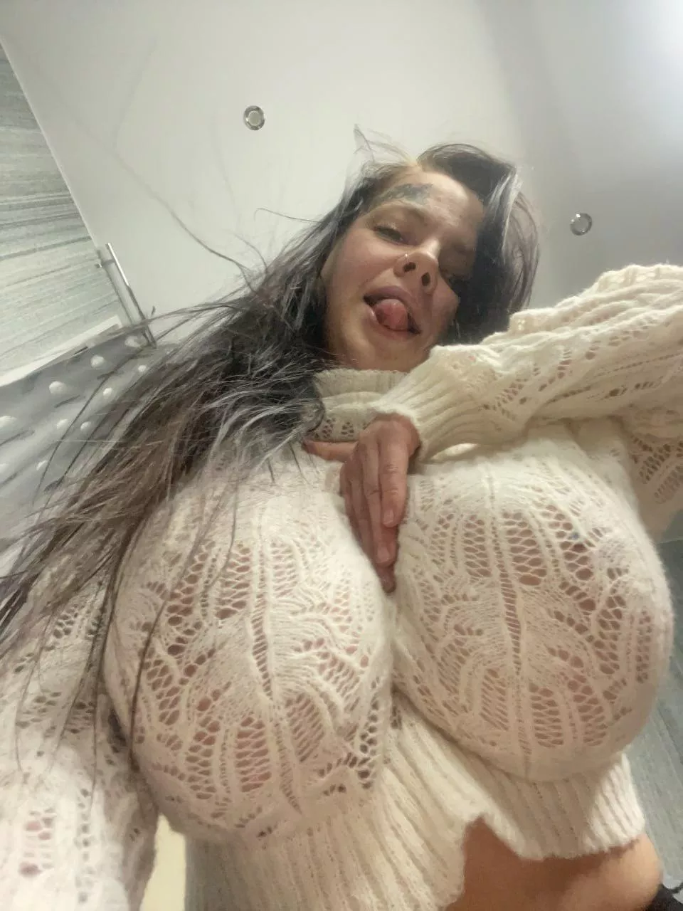 massive milkings won't fit in your hands