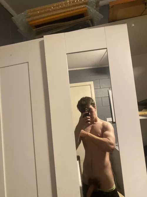 Quick flex... would you rather see it hard?