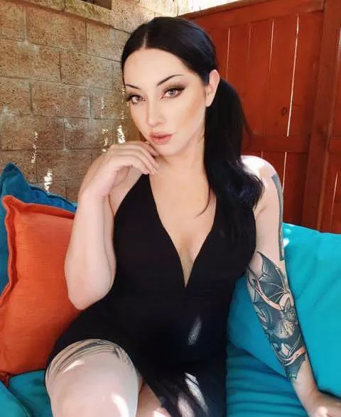 Say hello if you want to be pegged, humiliated and degrade by mommu [domme]