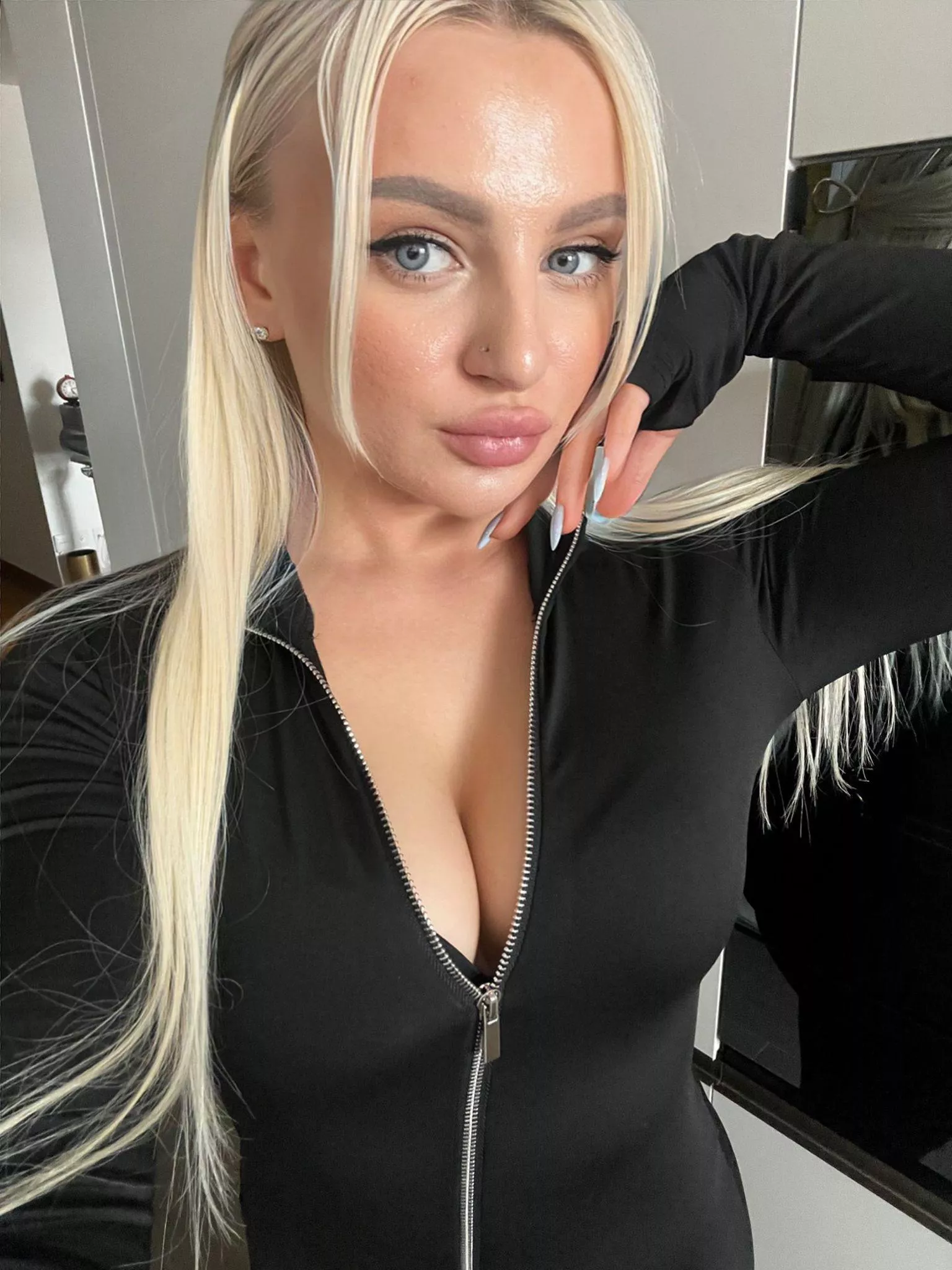 Should I unzip my Top?😝🍒