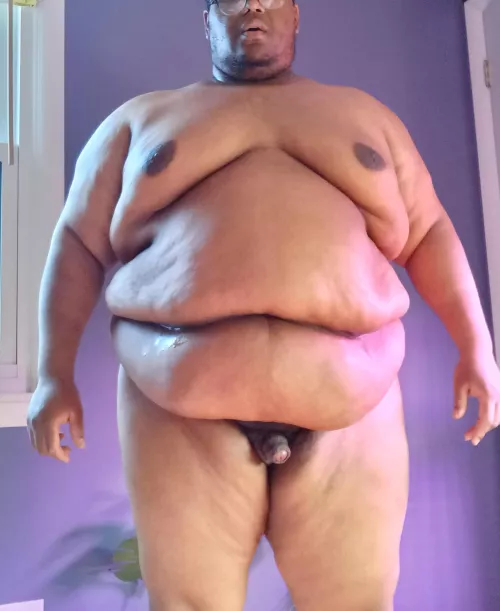 Sweaty after that workout. 🥵