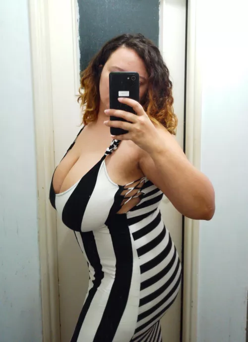 Would you take me out on a date? [F]