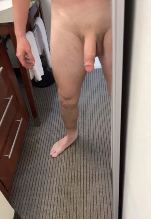 19y/o softie for you, pm me;)