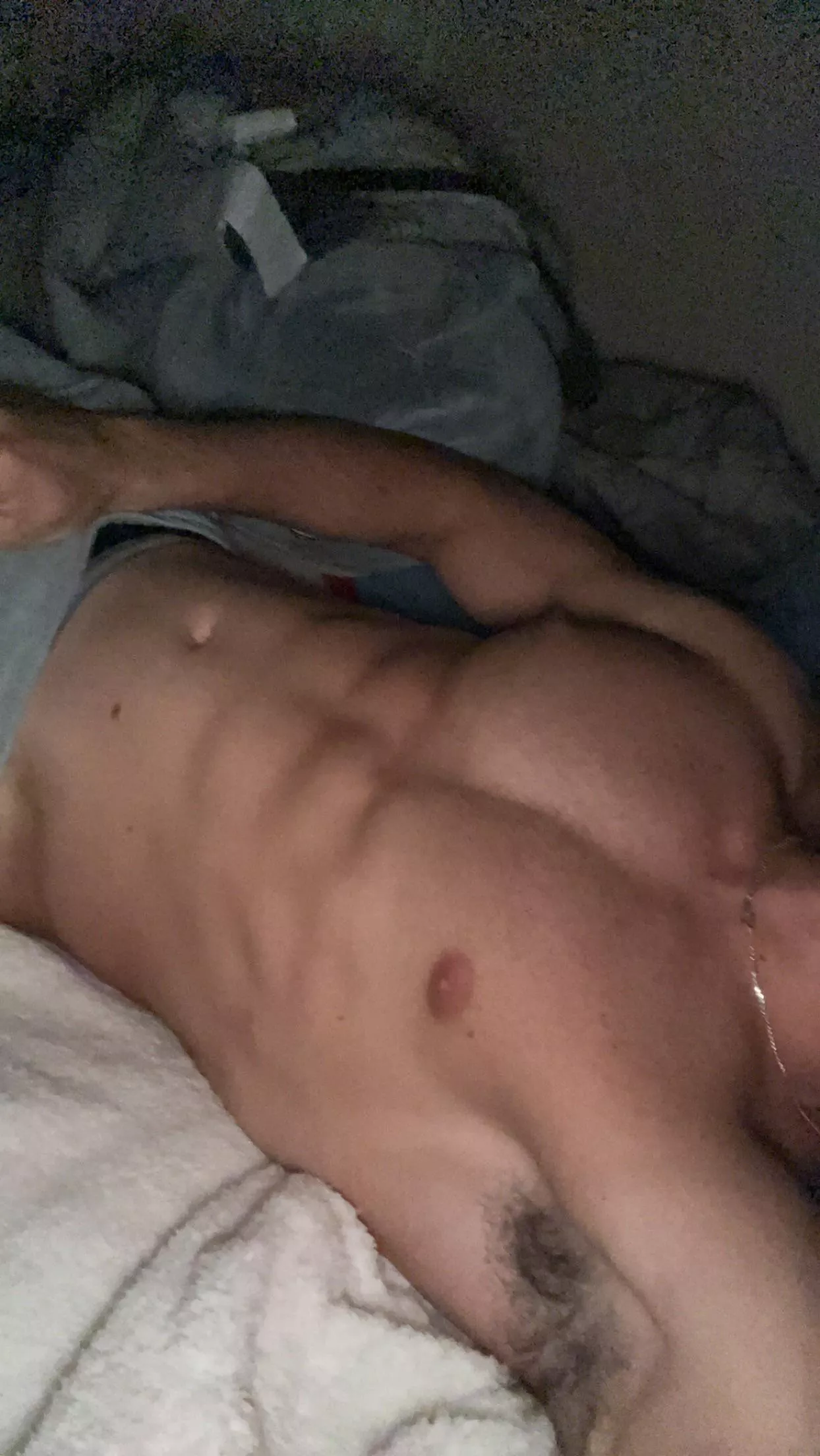 21 looking for chill hot guys @ryancampbell415