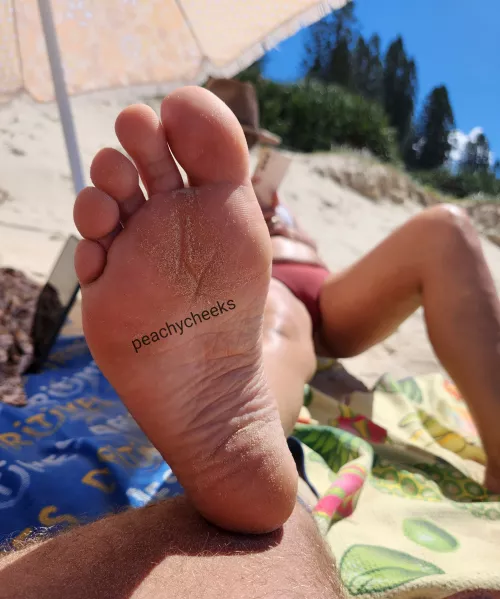 do you like sandy milf feet 😋