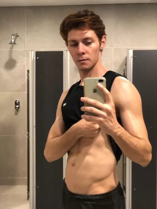 Forearms and abs 😈