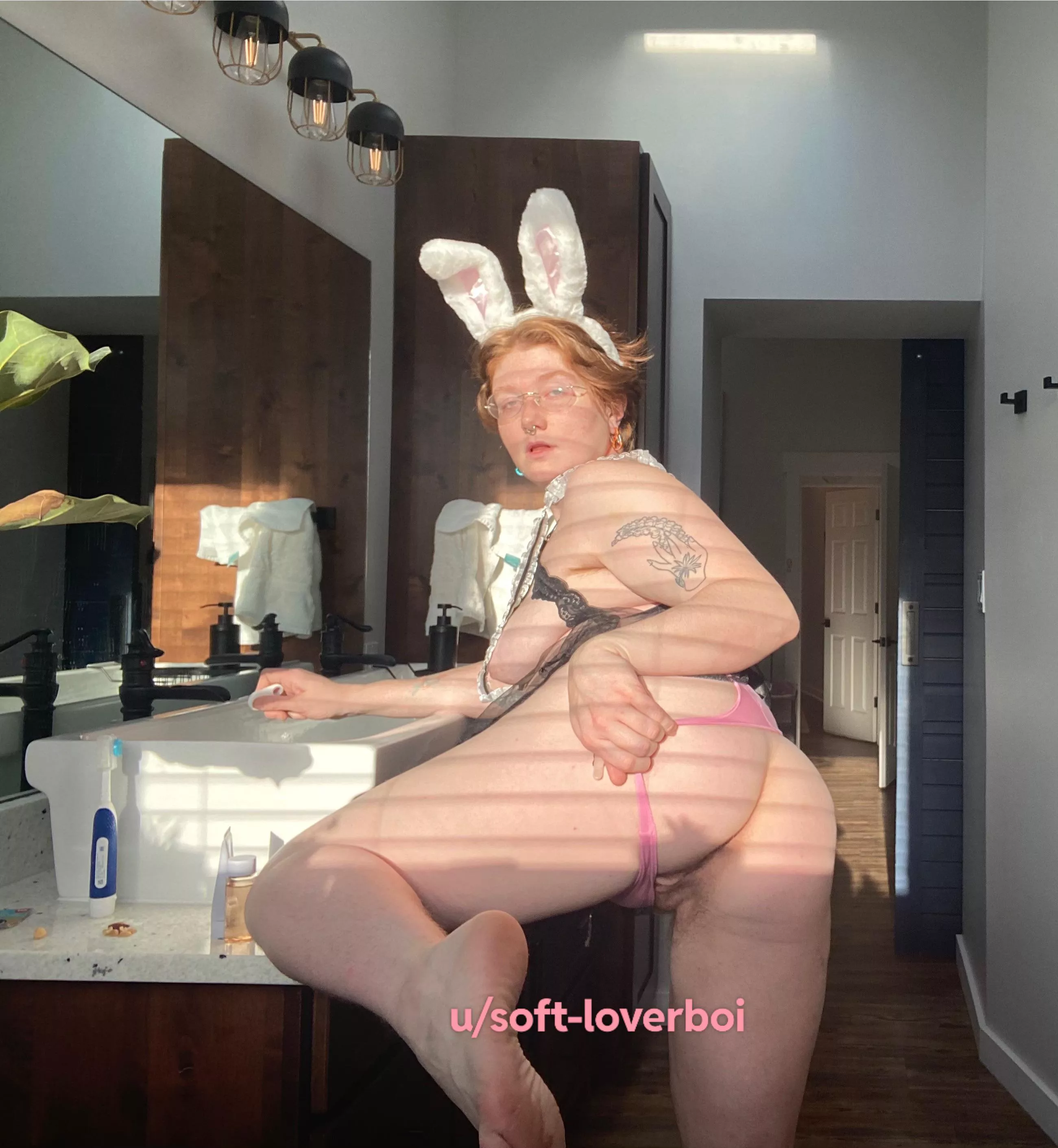 Hoppy Easter! Do you have a nice big carrot for this bunny?