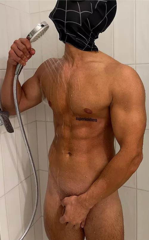 Hot shower with me?😏