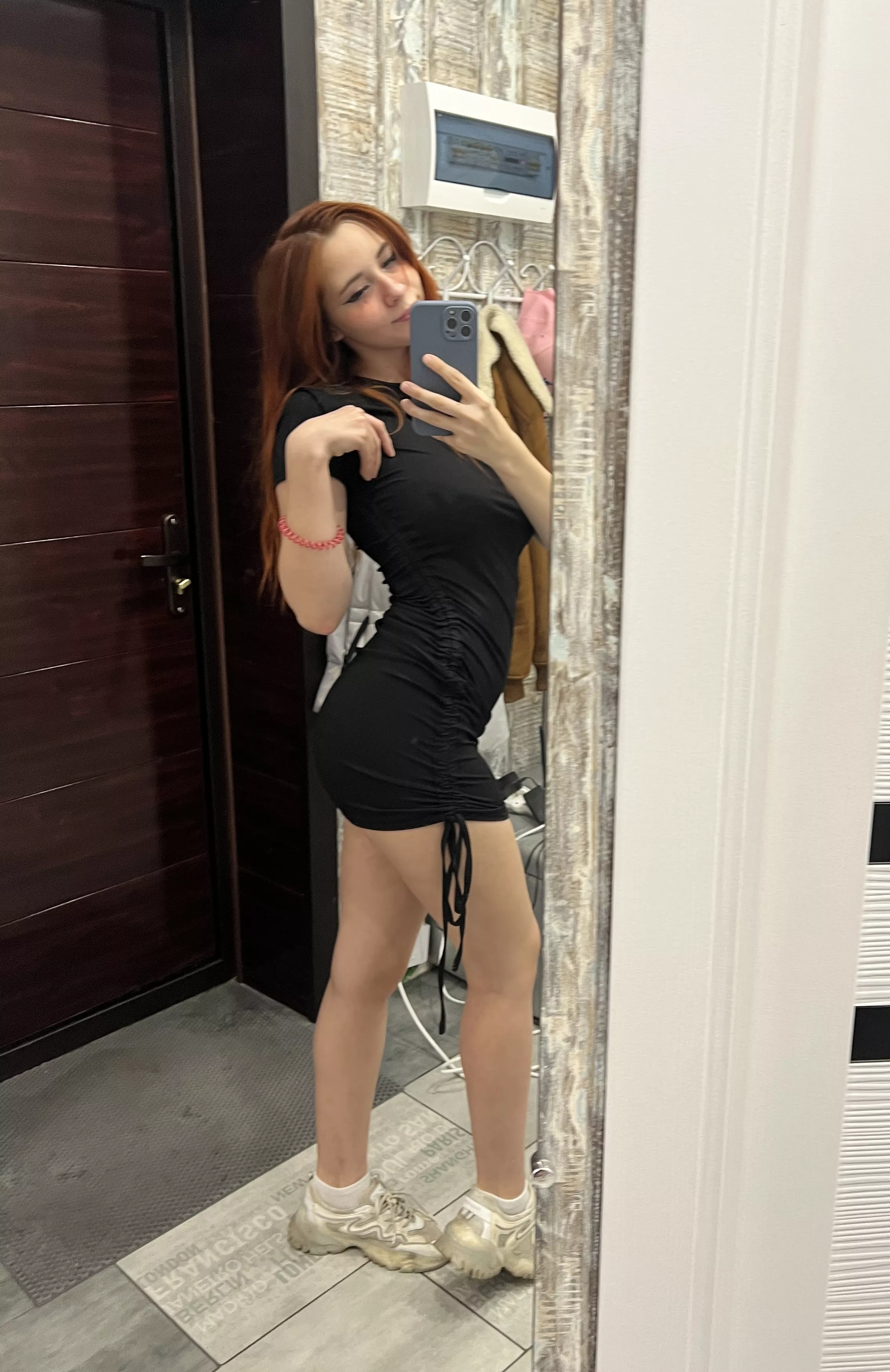 How do you like my dress?