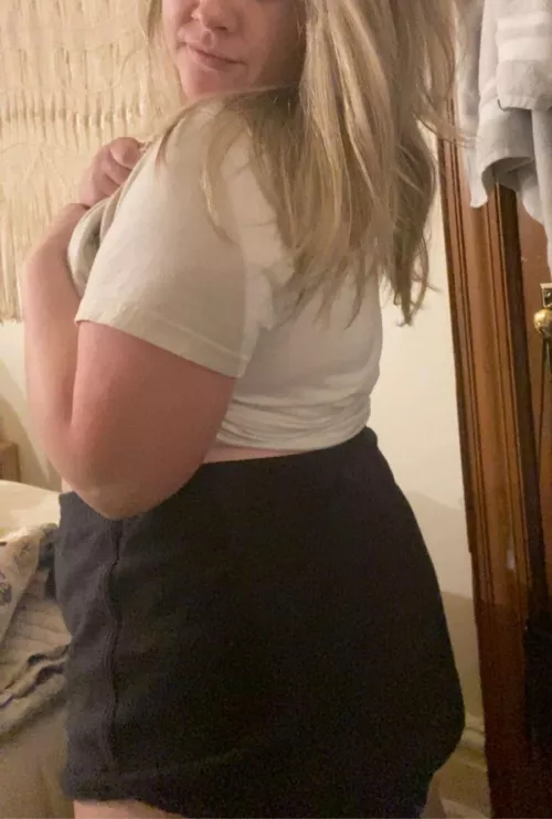 I bet you keep wouldn’t keep your hands off me