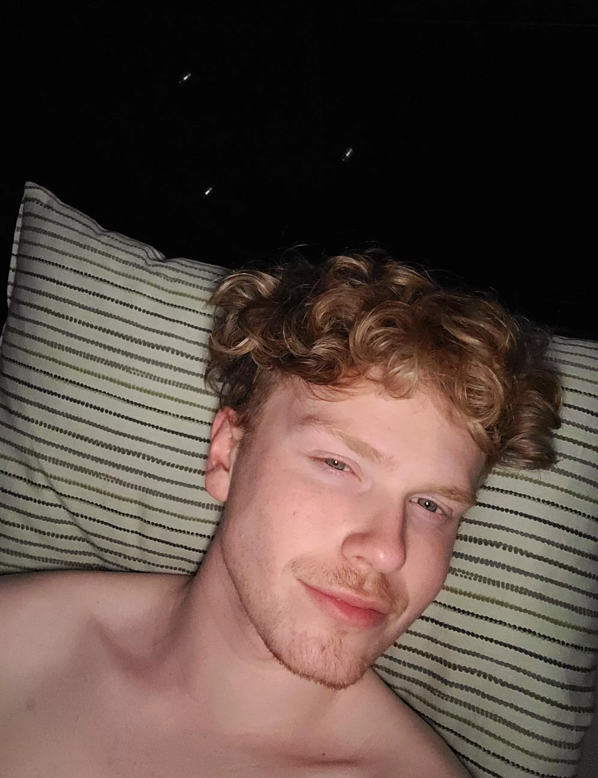 I got my hair done today... i dare somebody to mess it up ;)