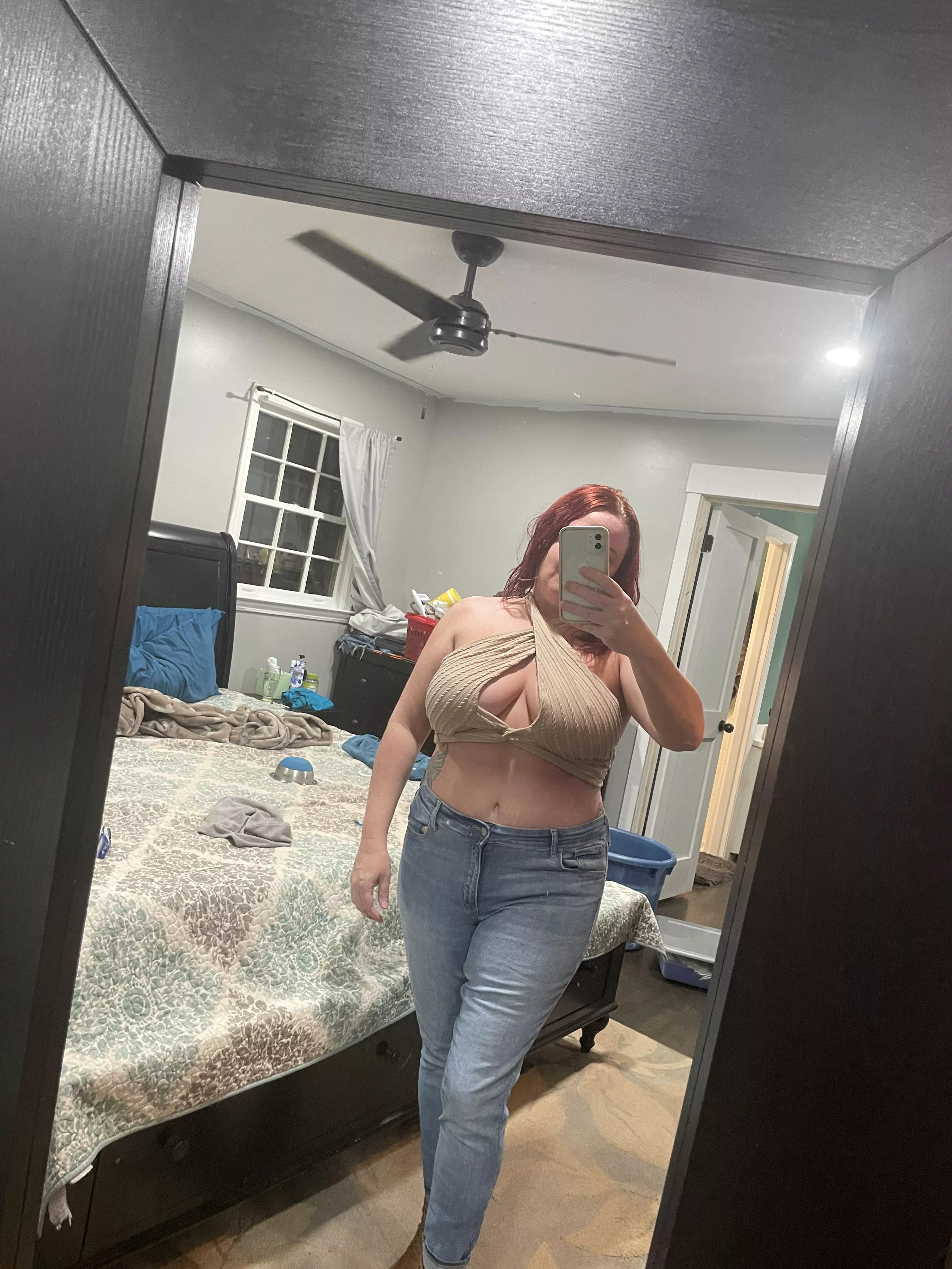 I’m hoping I can find someone to fuck my married pussy