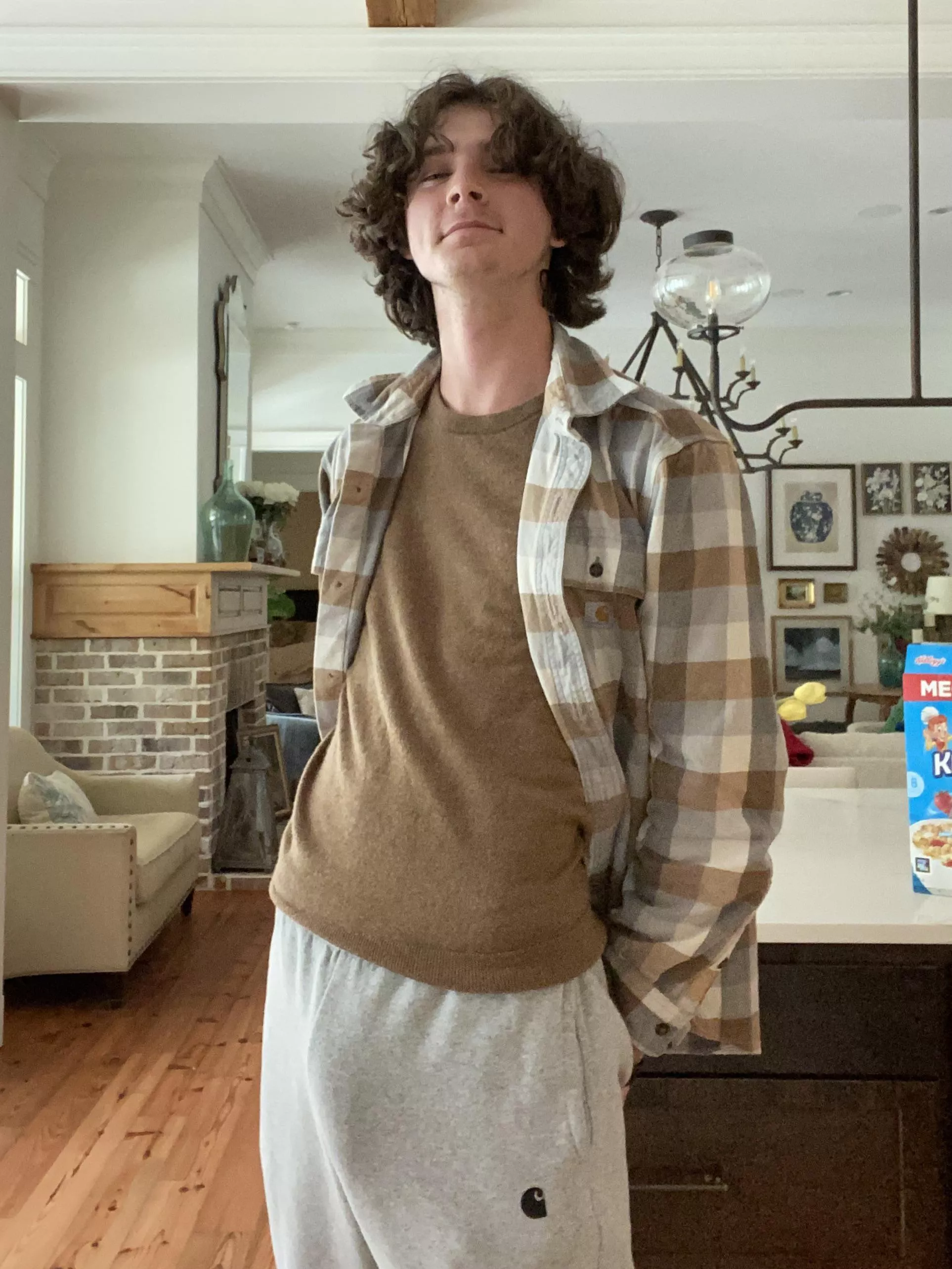 Little Mild Bulge for Easter Sunday.. [18 bi]