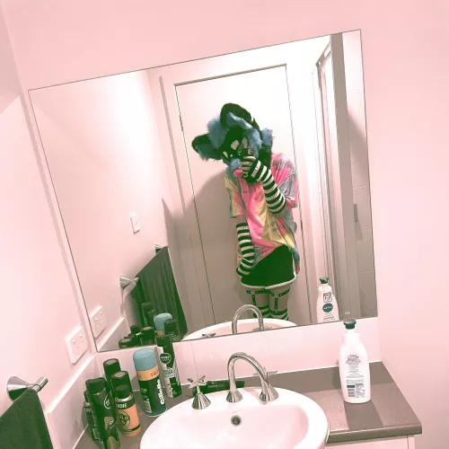 Lol furry femboy (creature)