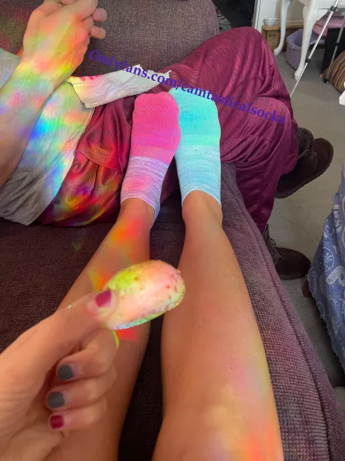 Mismatched Ankle Socks female