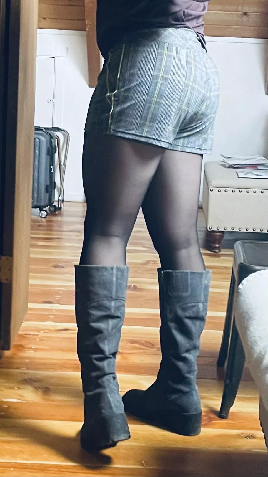 My new tights and shorts arrived today, just in time for nice spring weather.