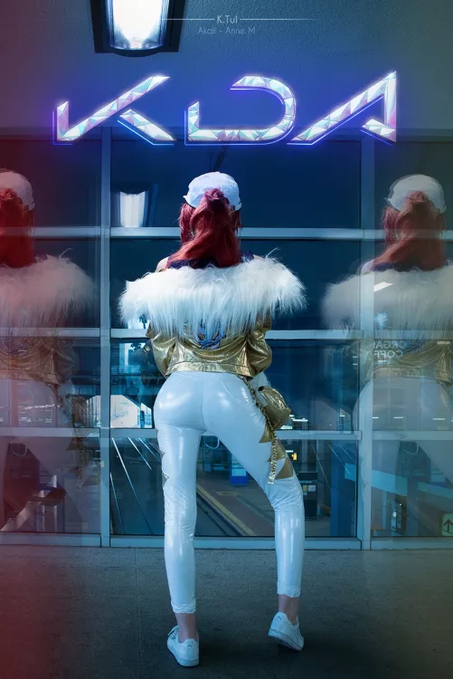 [self] K/DA Akali Prestige Edition ^^ by annemcosplay