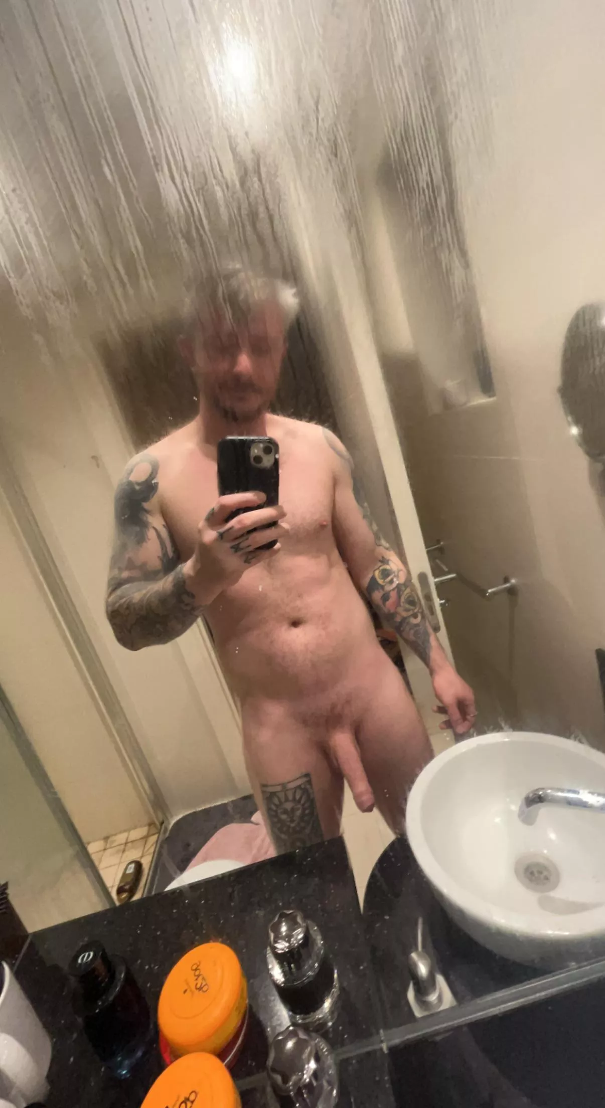 Swipe if you wanna see more 👀