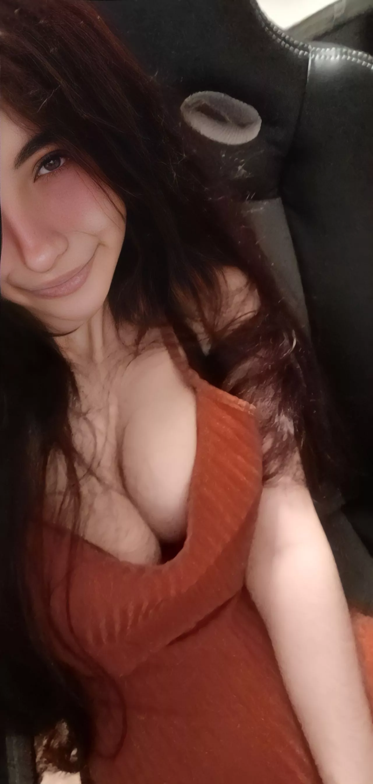 this dress is really tight on me and my tits are popping out! :3
