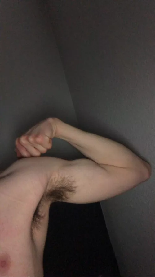 21 us fit chill and masc for other fit hot masc bros to swap/talk muscular++ gym+ sporty+ fraty/former sports+ face++ good vibes++ hmu with snap name