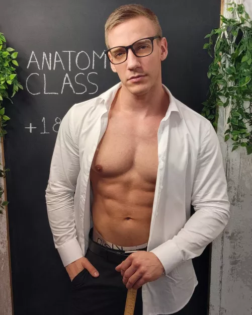 Anatomy class 18+