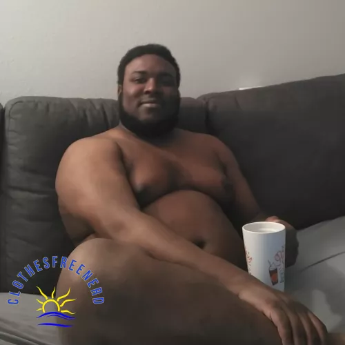 Another day, another morning coffee. Hope you all have a good day and stay safe on this Easter Sunday ✌🏿💚🐇