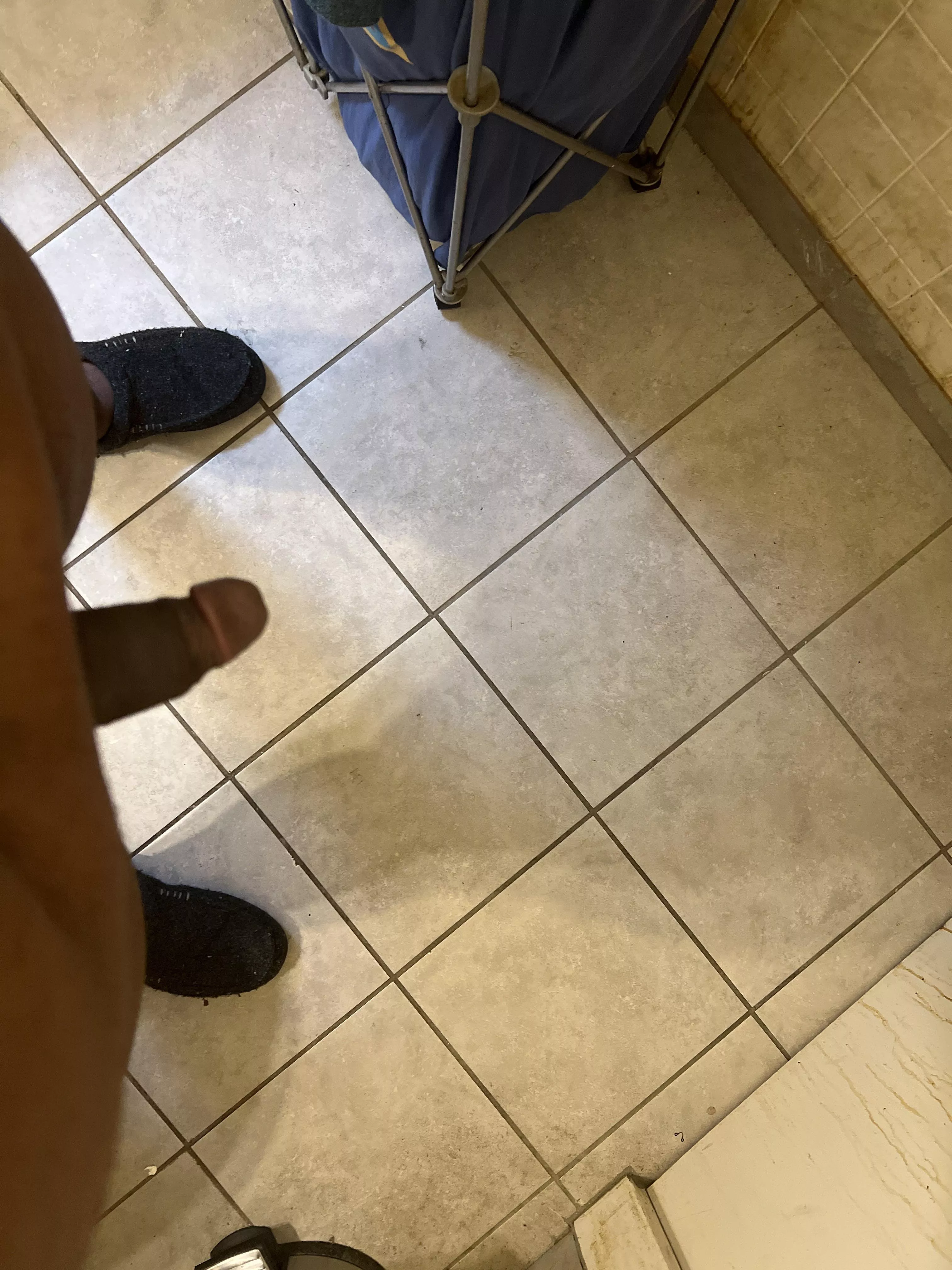 Any chubs wanna jerk off together rn and meet DM me