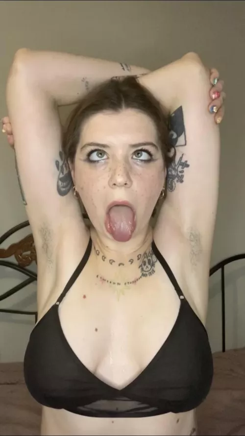 Armpit ahegao 🥵