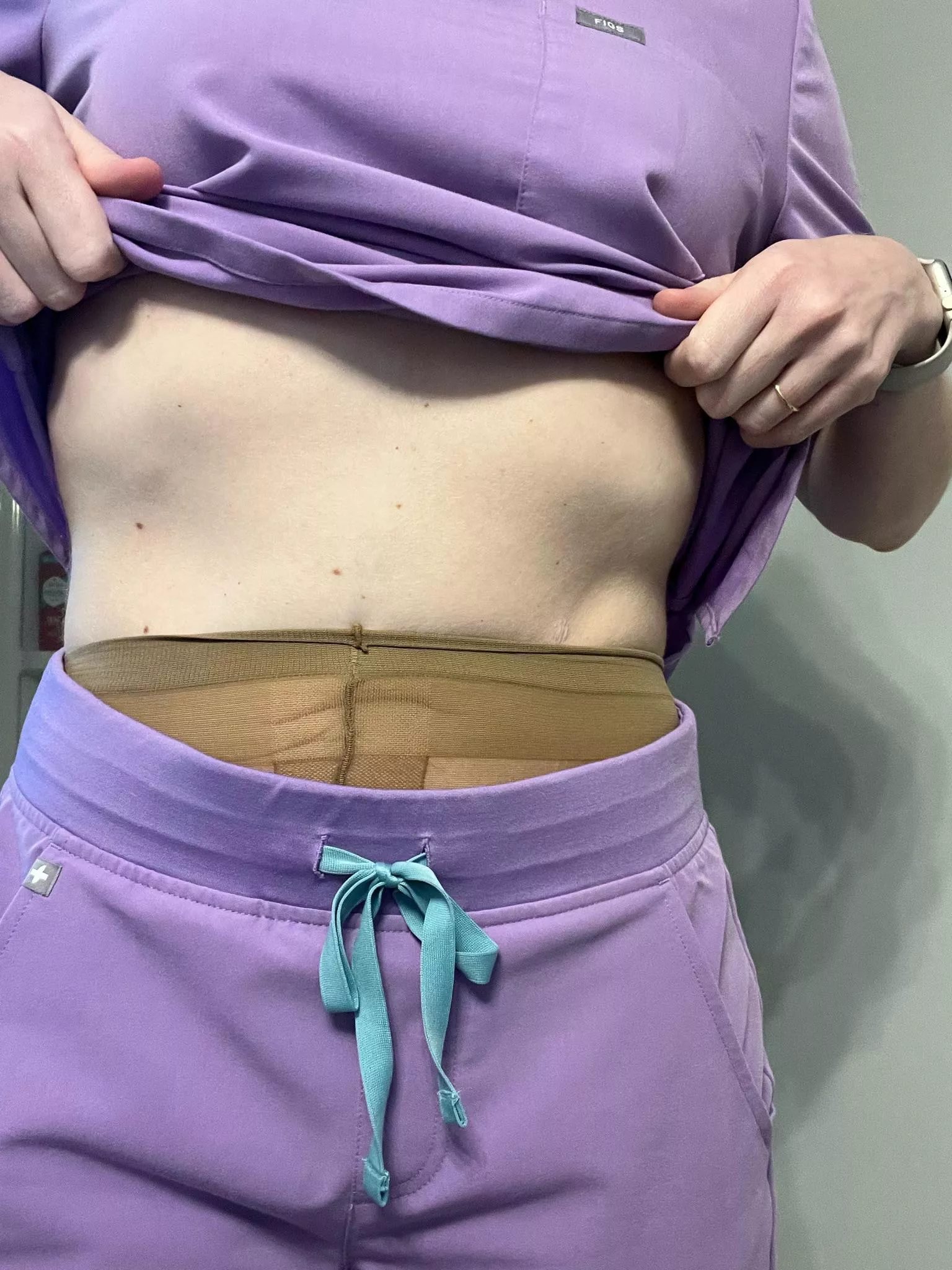 Back to work in my pantyhose