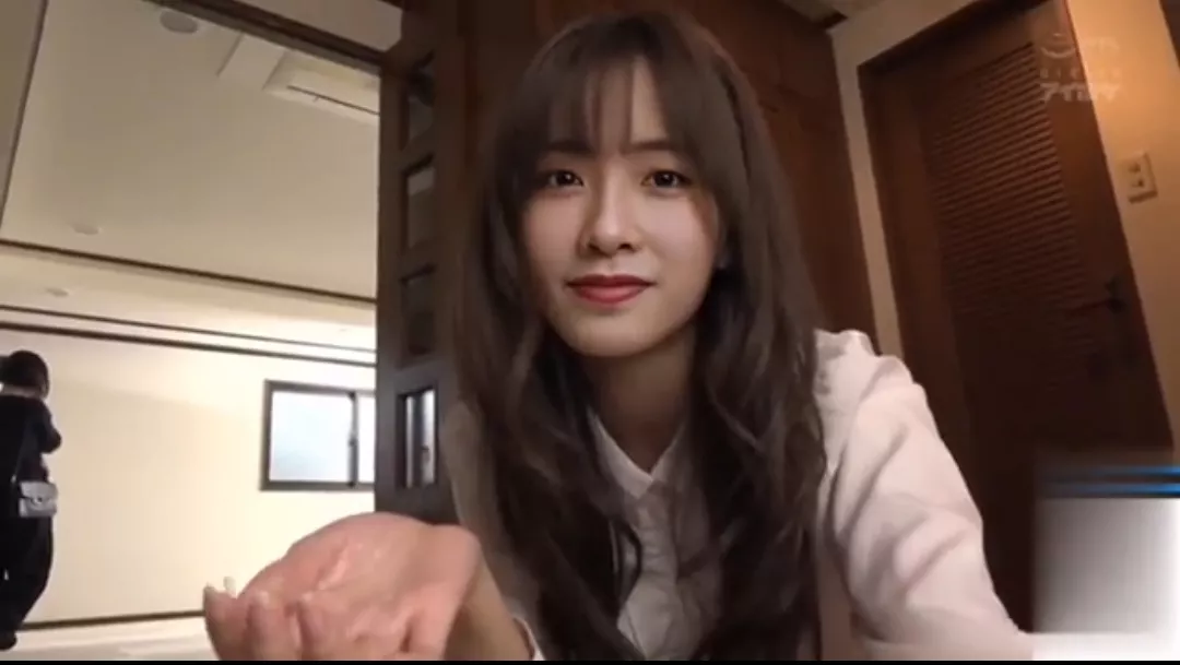 Code or actress pleaseeeee