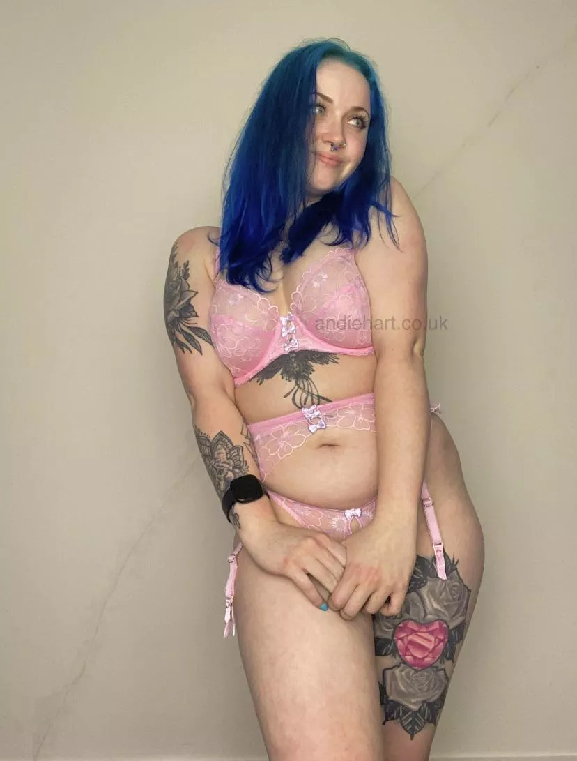 Cute as a button 🥰