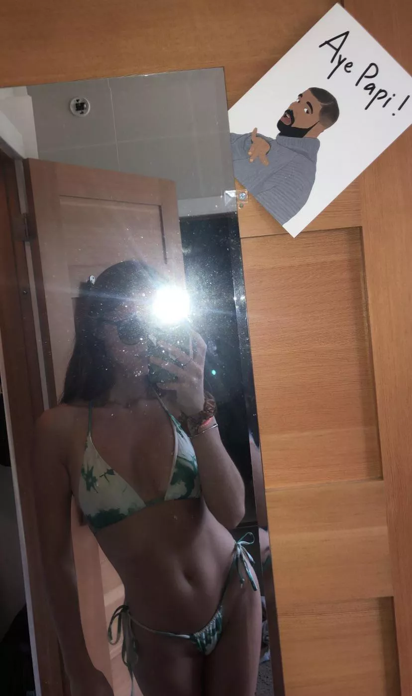 Do I look good in my bikini?