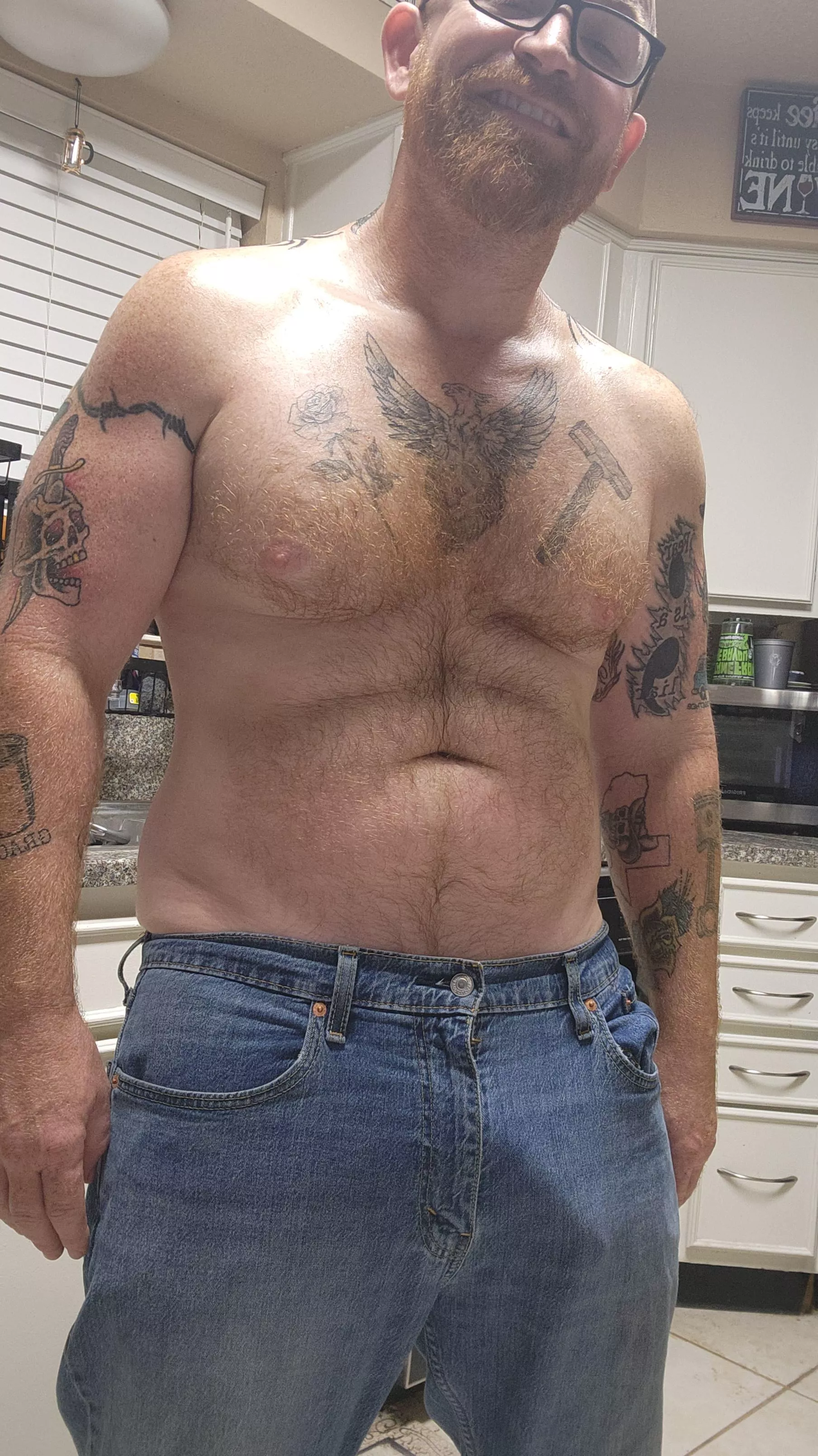 Ginger chest hair for your Monday morning