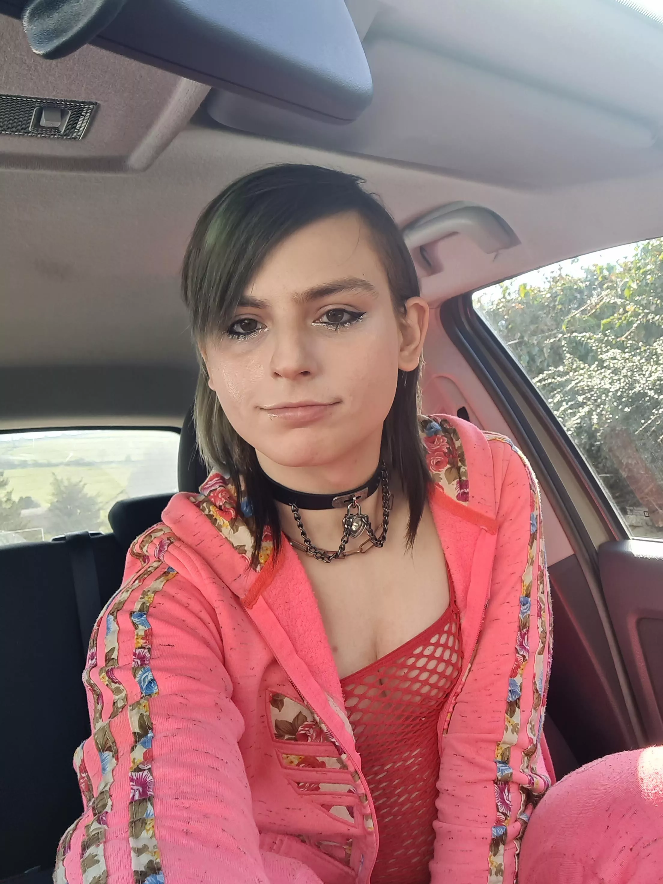 hai im pink today >.o