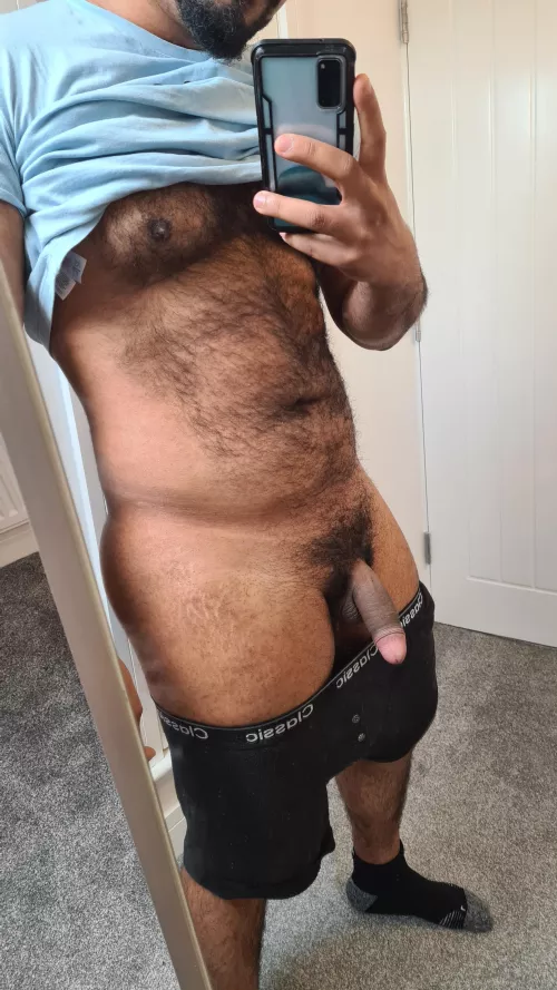 Hello sexy bears how you all doing.
