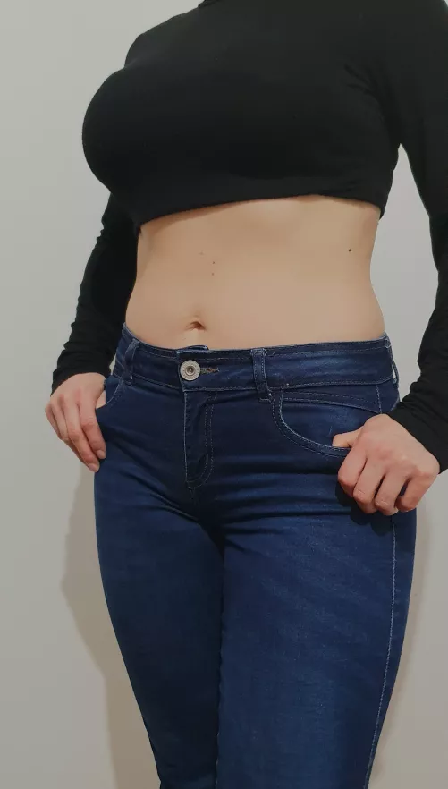 Hope my students will pay attention to my astronomy class today!! Have a couple of lessons to teach them!