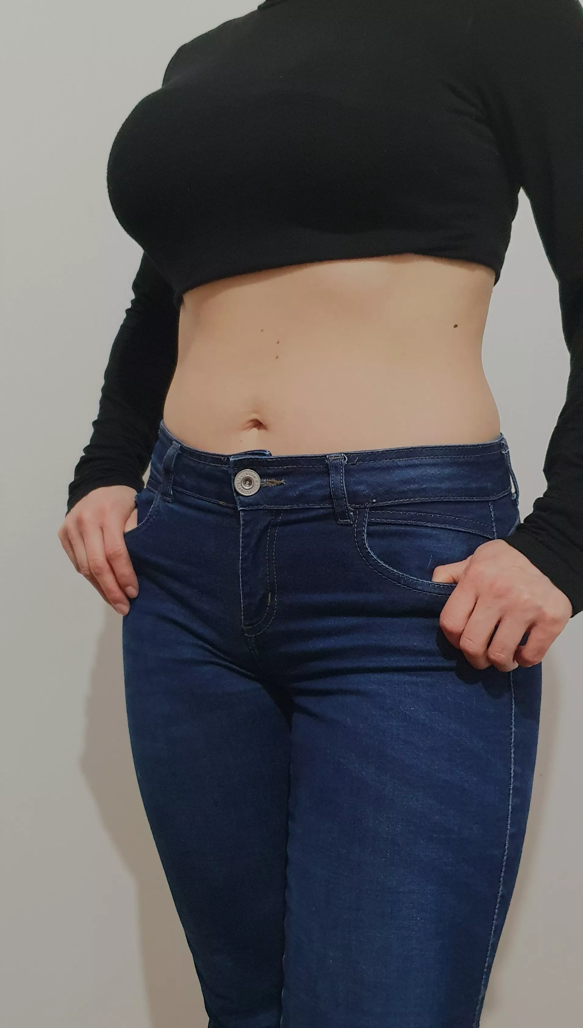 Hope my students will pay attention to my astronomy class today!! Have a couple of lessons to teach them!